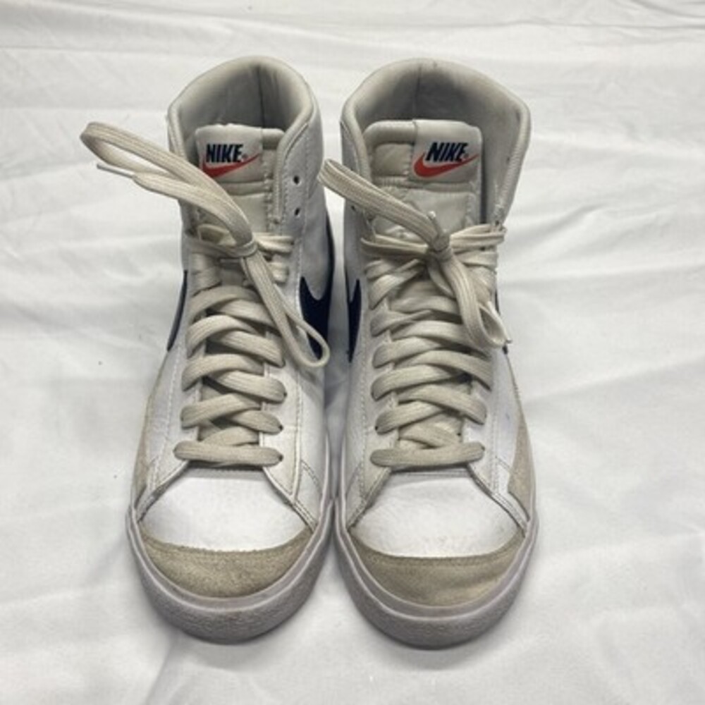 Nike Blazer Mid '77 Vintage White Black High Top Sneakers! Size 6.5!